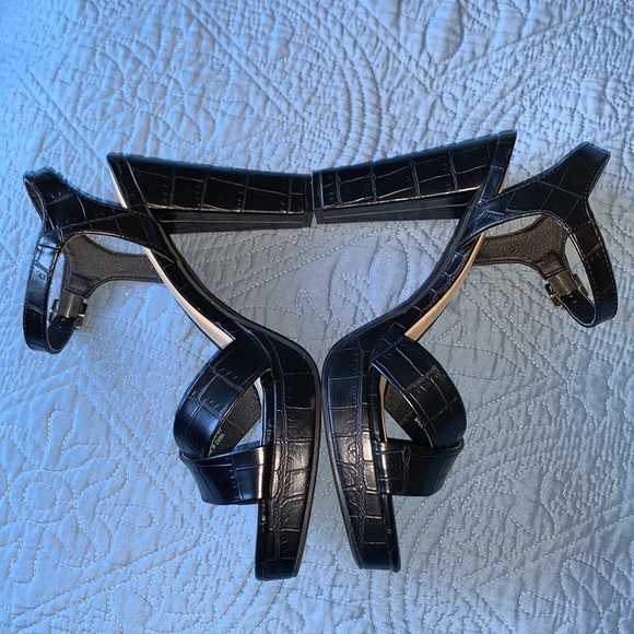 Chinese Laundry Black Strappy Crocodile Sandals Shoe‎ Size 9.5 - Picture 6 of 14